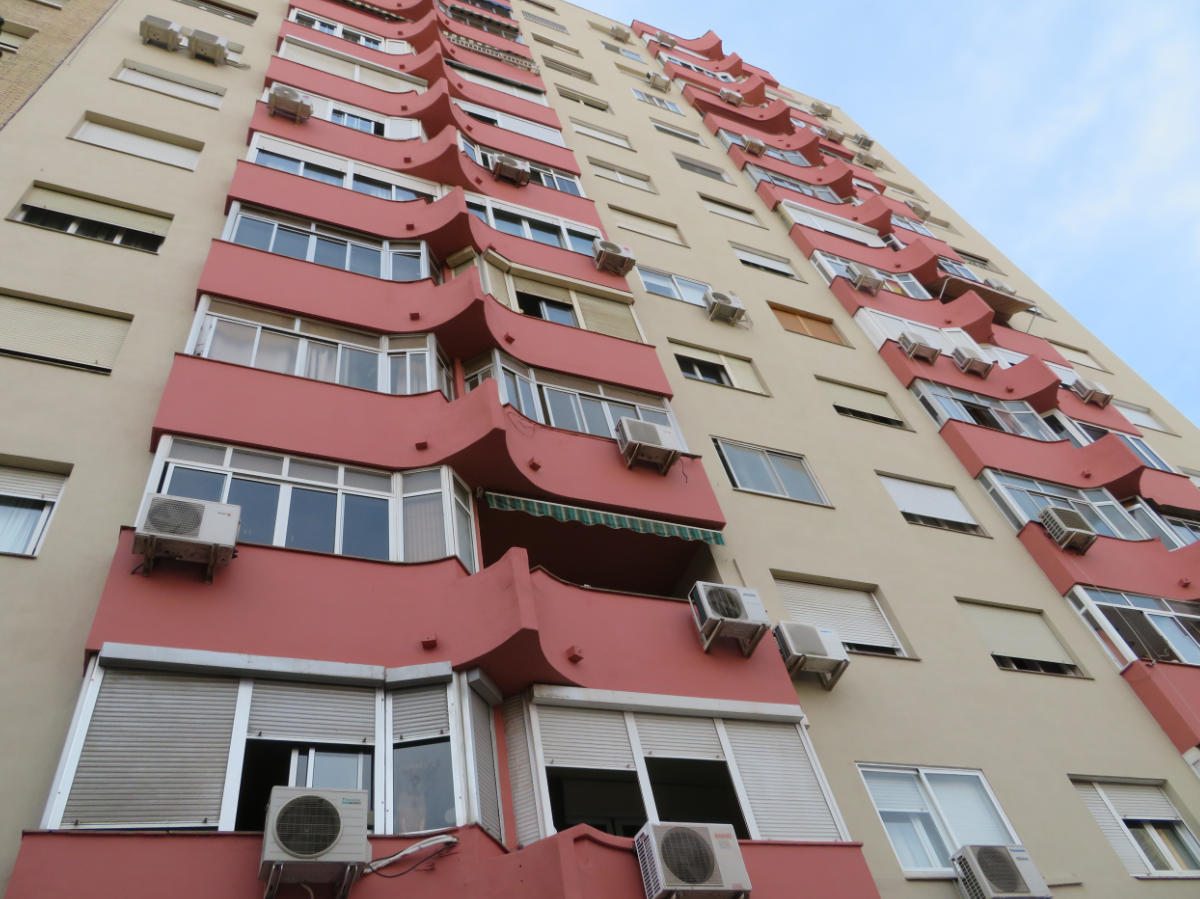 Rehabilitación fachada de edificio – Héroe de Sostoa